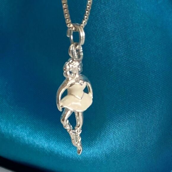 ARD Lovely Sterling Silver “Ballerina on Point” Necklace - Picture 1 of 9